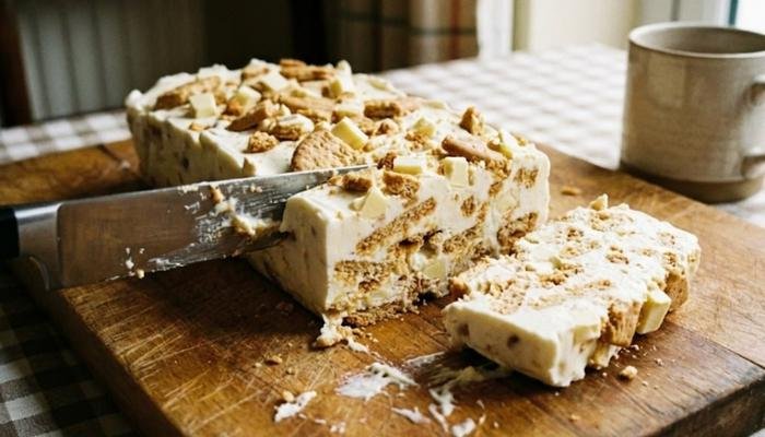 Recept za Bela čoko-keks tortu – Ukusna i Brza Poslastica