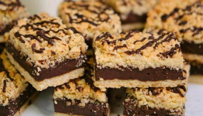 Ukusna Mrvičasta Čoko Pita – Domaći Recept