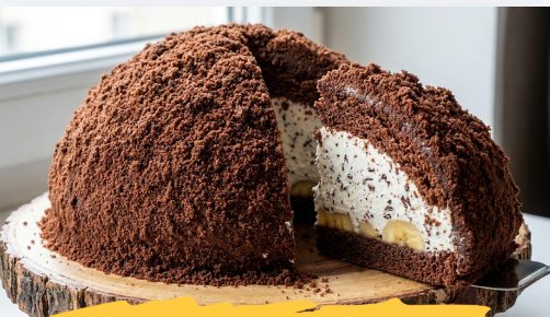 Krticina Torta sa Bananama: Savršen spoj čokolade, šlaga i banana