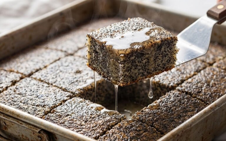 Sočni Kolač sa Makom i Grizom – Brzi recept na čaše