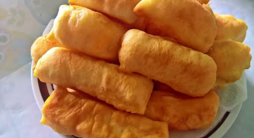 Brzi i Vazdušasti Uštipci sa Jogurtom: Gotovi za Pola Sata!