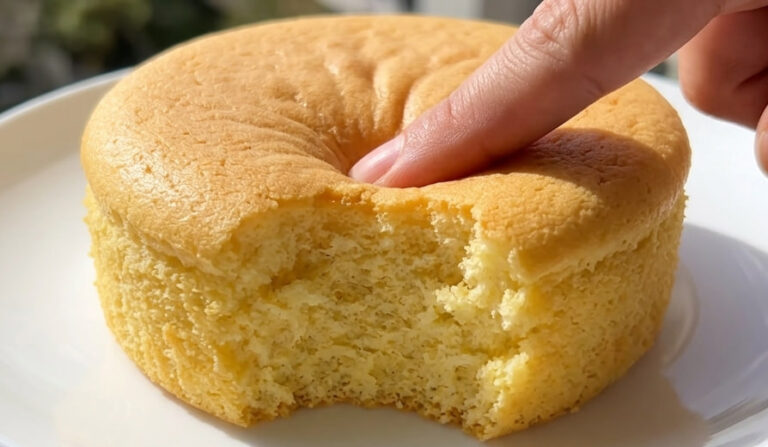Mekani Kolač – Recept za Najvazdušastiji Sponge Cake
