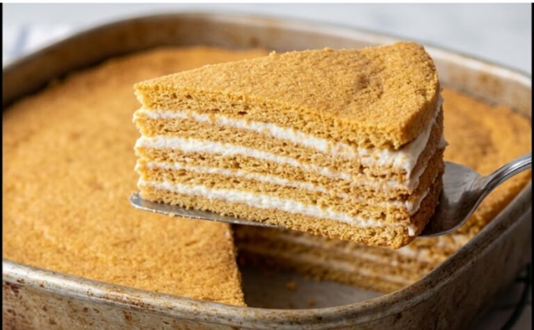 Medena Pita: Starinski Recept Za Najmekši Desert