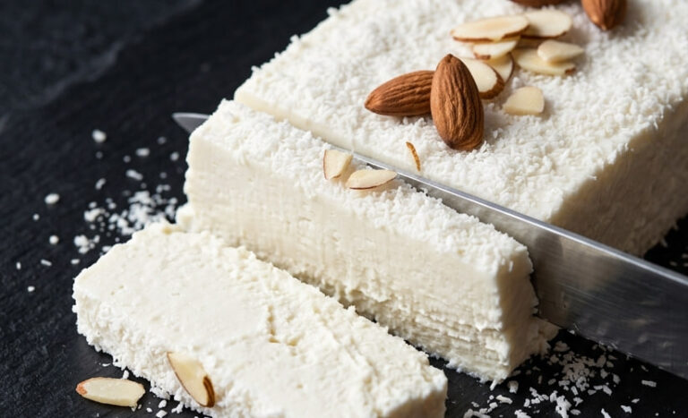 Kolač od mleka: Nepečen, kremast desert koji se topi u ustima