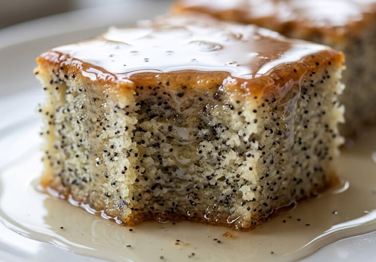 Zaliveni Kolač sa Makom Najbolji Recept za Sočan Tradicionalni Desert