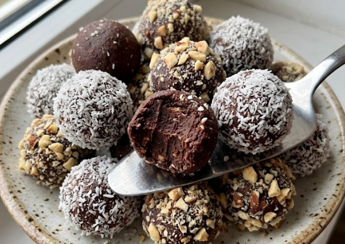 No Bake Chocolate Biscuit Truffles