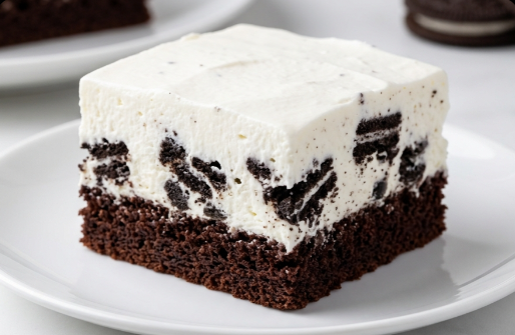 Najbolji Recept za Domaću Oreo Tortu: Kremasti Desert sa Komadićima Keksa
