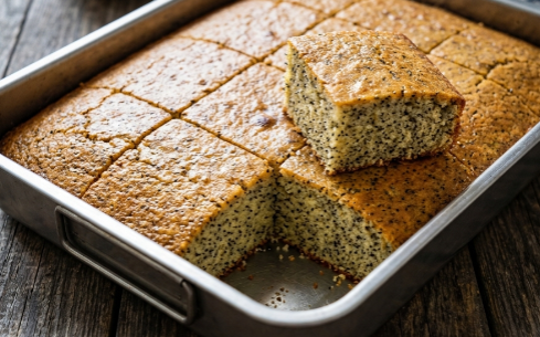 Sočni Kolač Sa Makom – Najbolji Brzi Recept Za Desert Iz Jedne Posude