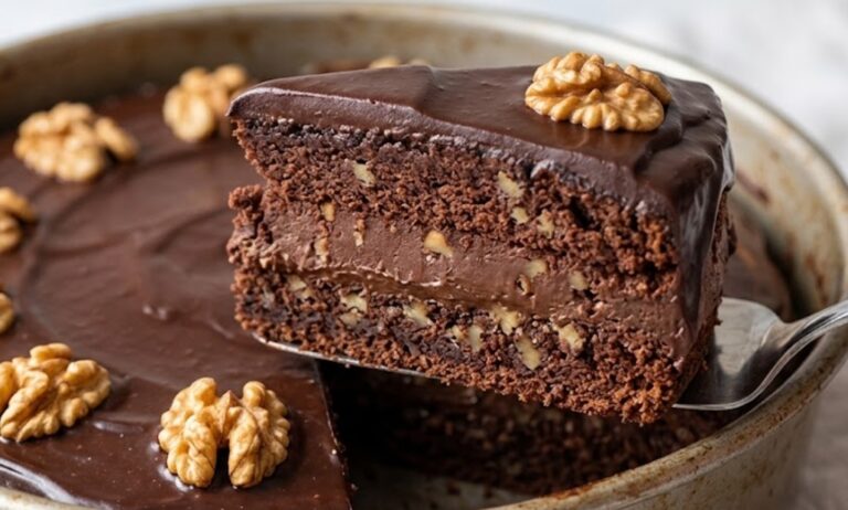 Čokoladna Orah Torta: Bogati Recept Za Savršen Desert
