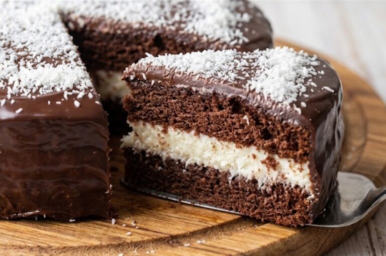 Kokos Čoko Torta: Savršen Recept Koji Se Topi U Ustima